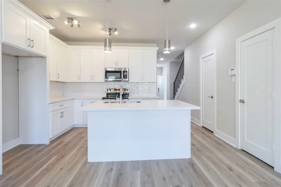 9821 Richcroft Street, Houston, TX 77029 - Image #3