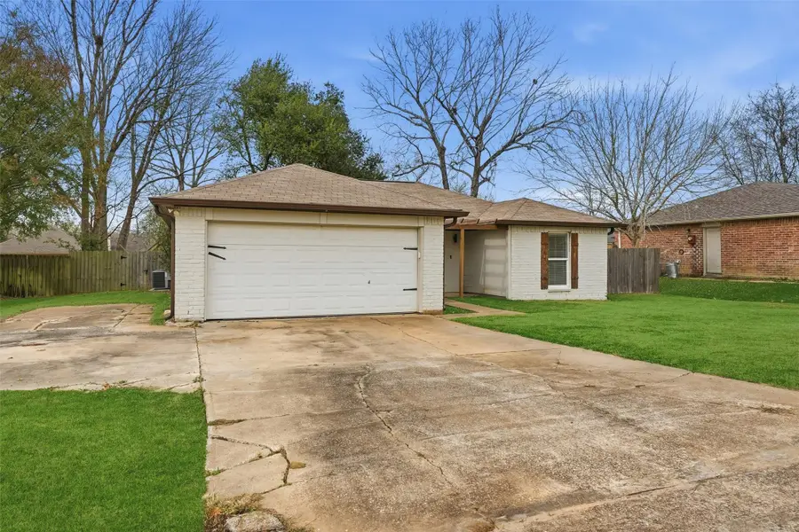 12675 Lake Conroe Hills Drive, Willis, TX 77318 - Image #3