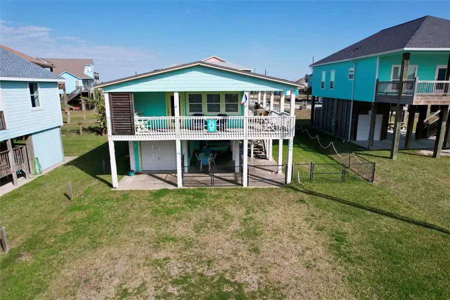834 Eastview, Crystal Beach, TX 77650 - Image #2