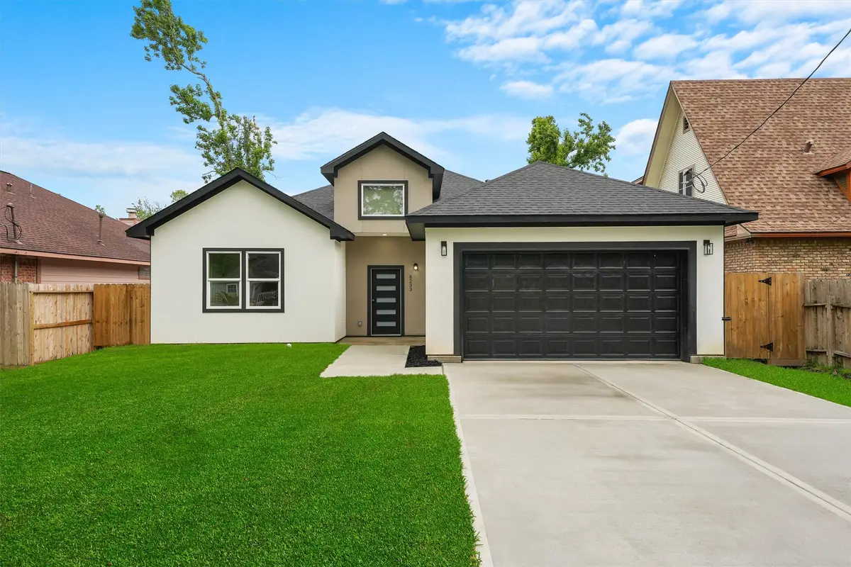 8233 Sterlingshire Street, Houston, TX 77078 - Image #1