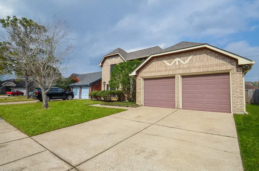 15911 Surrey Woods Drive, Friendswood, TX 77546 - #3