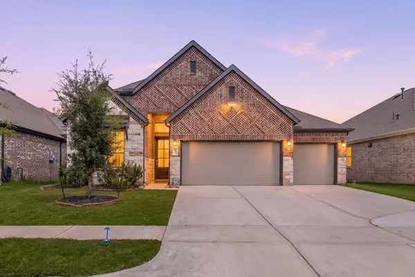 8419 Hunterwyck Lane, Baytown, TX 77521