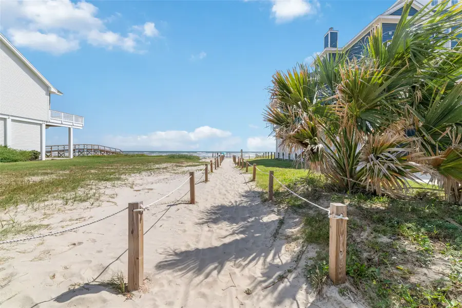 18506 E De Vaca, Galveston, TX 77554 - #2