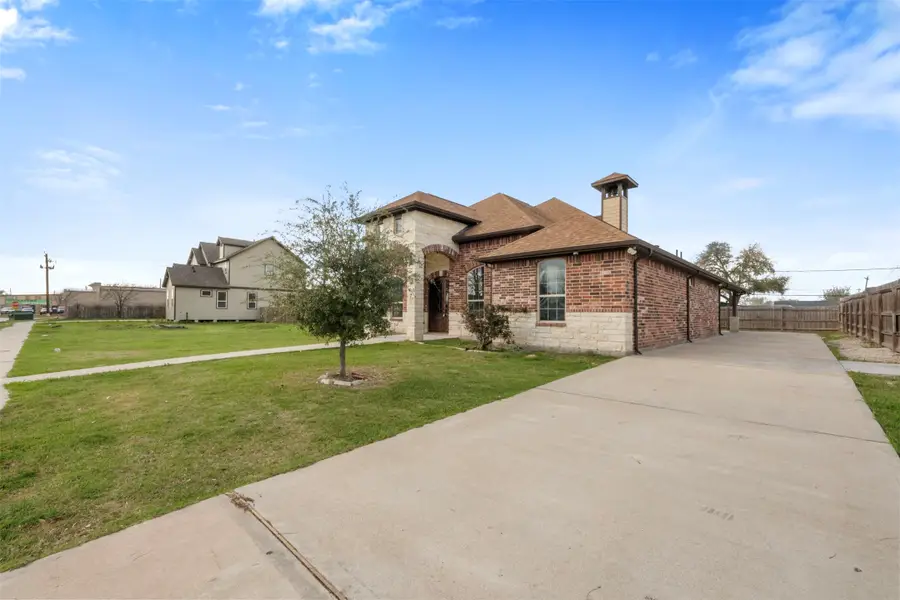 225 Kalmer Street, Pasadena, TX 77502 - #2