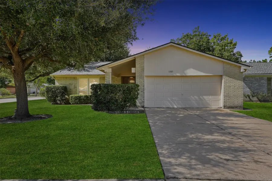 1103 Ashdale Drive, Sugar Land, TX 77498 - Image #2