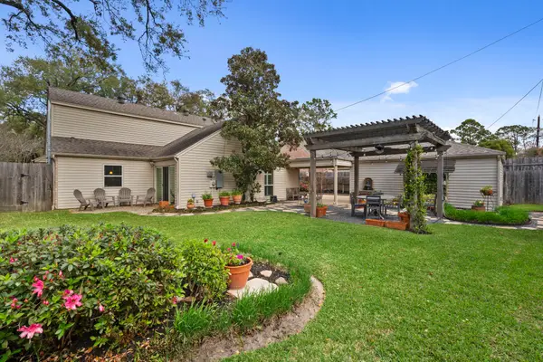 10331 Lynbrook Hollow Street, Houston, TX 77042