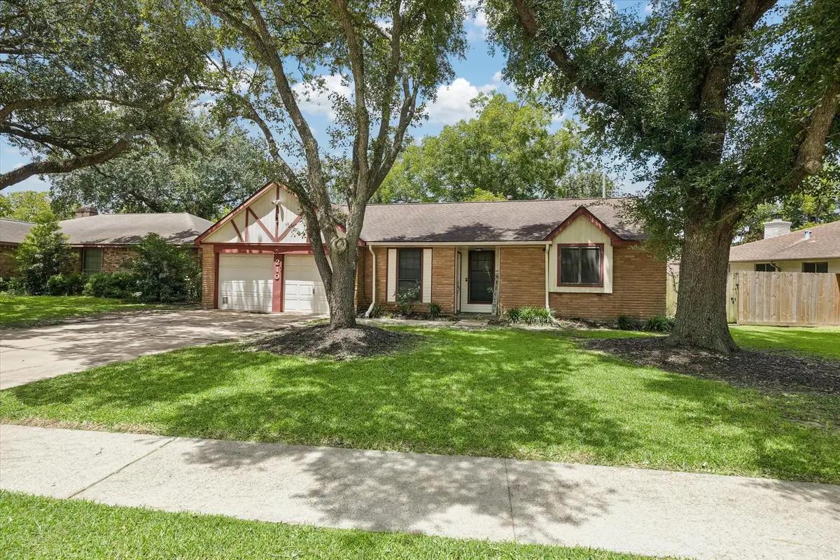 210 Brandywyne Drive, Friendswood, TX 77546 - #1