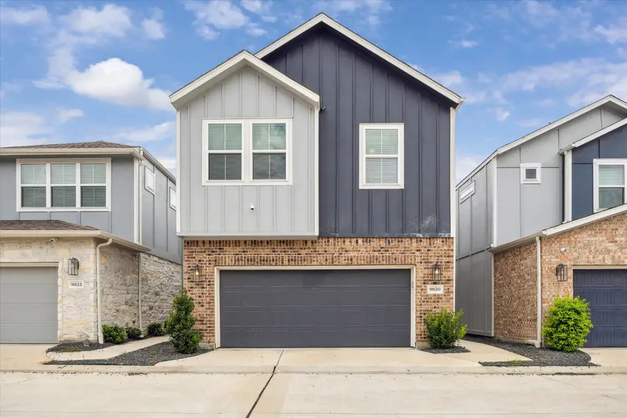 9820 Rugged Oaks Drive, Houston, TX 77080 - Image #2