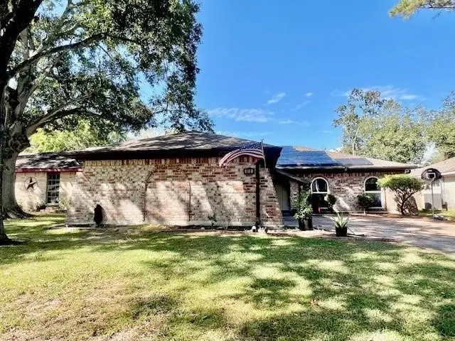 819 Redway Lane, Houston, TX 77062 - Image #3