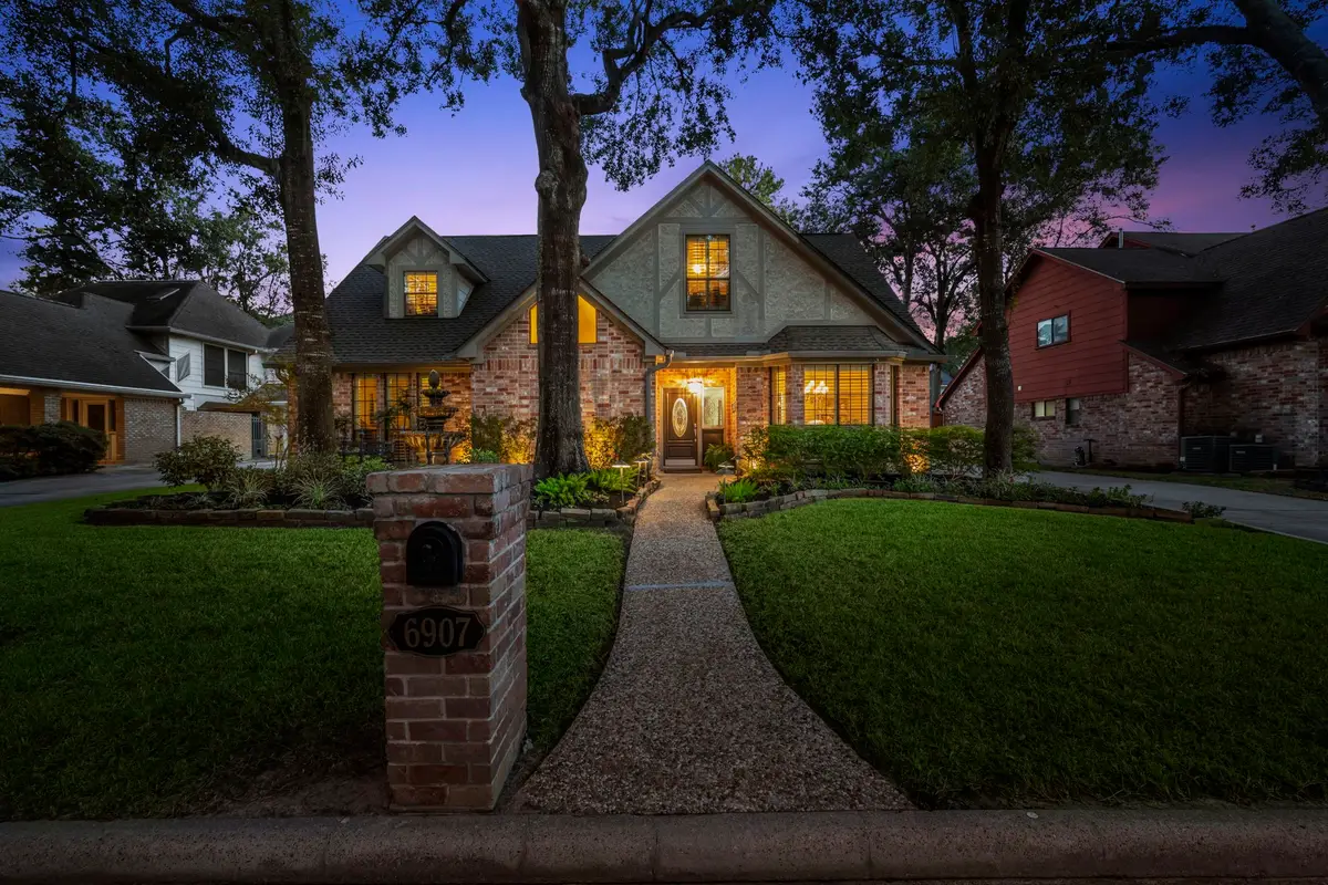 6907 Fawncliff Drive, Houston, TX 77069 - Image #1