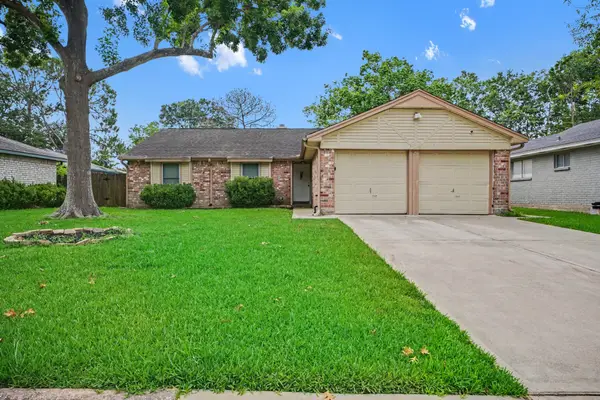 5127 Royal Parkway, Friendswood, TX 77546