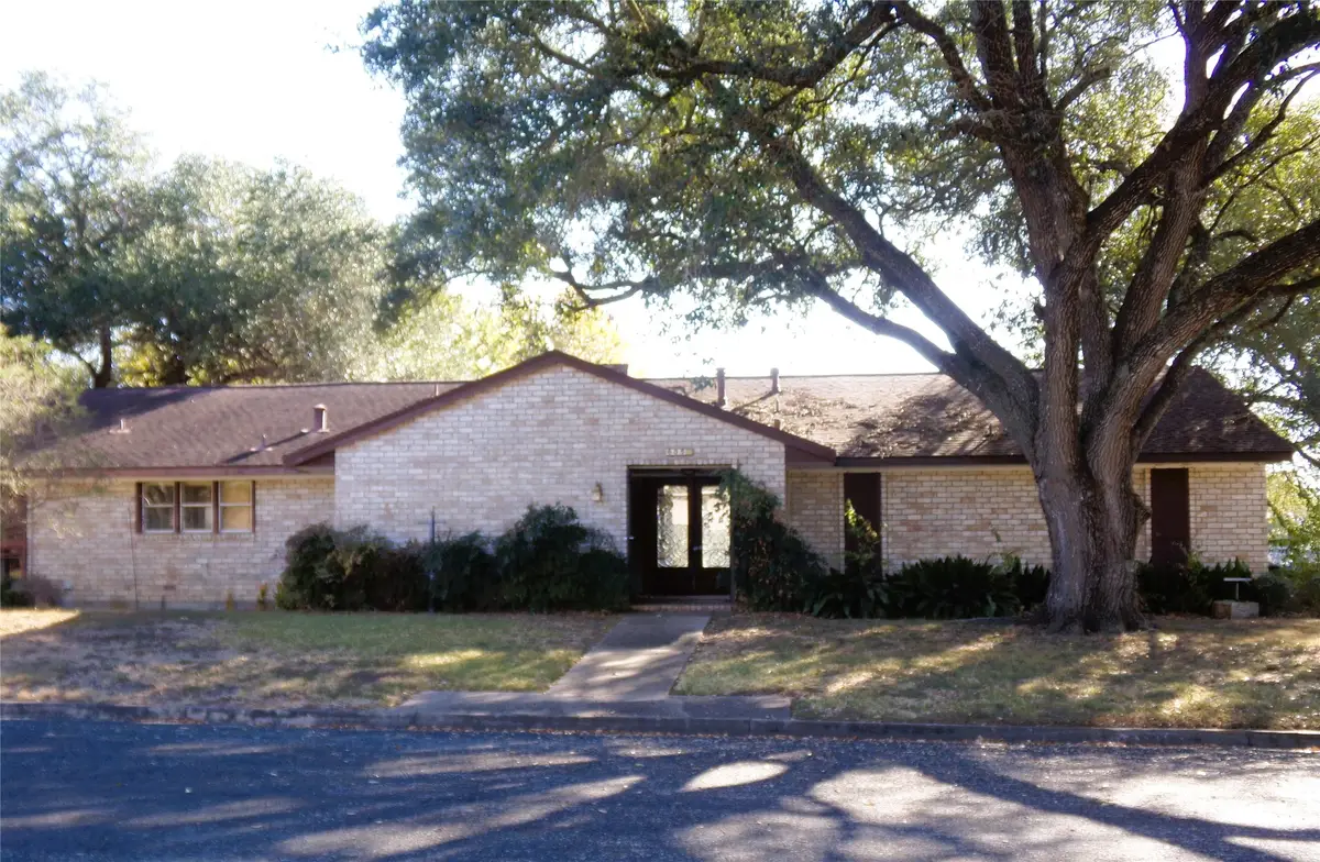 605 S Summit Street, Weimar, TX 78962 - Image #1