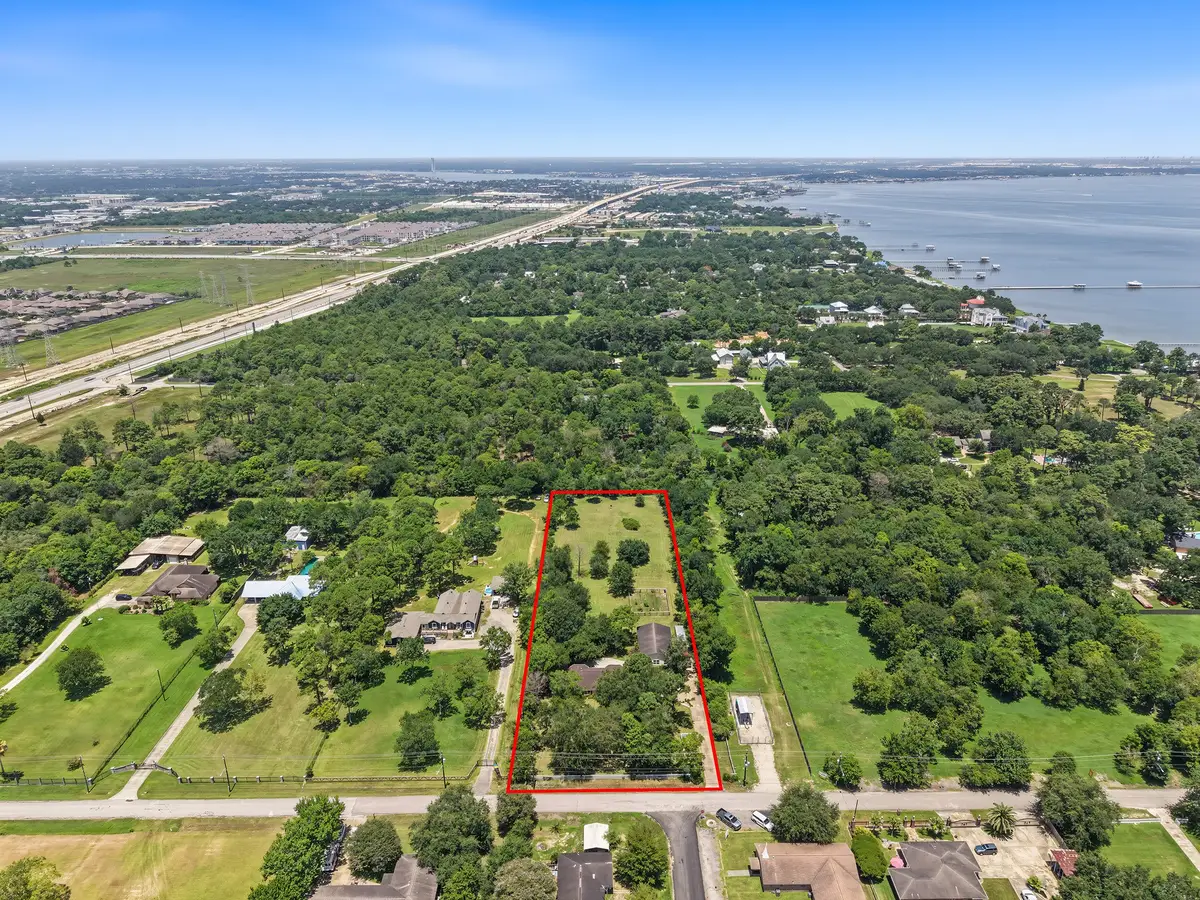 424 Middleton Street, Bacliff, TX 77518 - #1