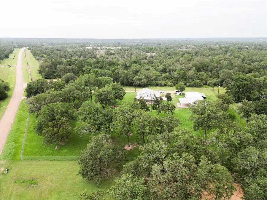 3051 Brunes Mill Road, Columbus, TX 78934 - Image #2