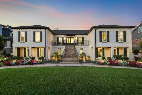 18607 Point Lookout Drive, Nassau Bay, TX 77058