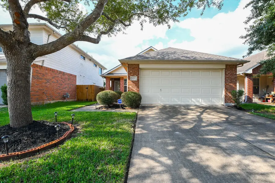 14215 Brunswick Point Lane, Houston, TX 77047 - Image #2