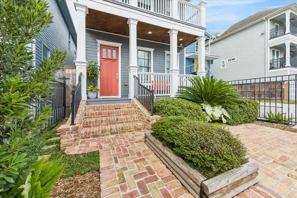 209 W 24th Street, Houston, TX 77008