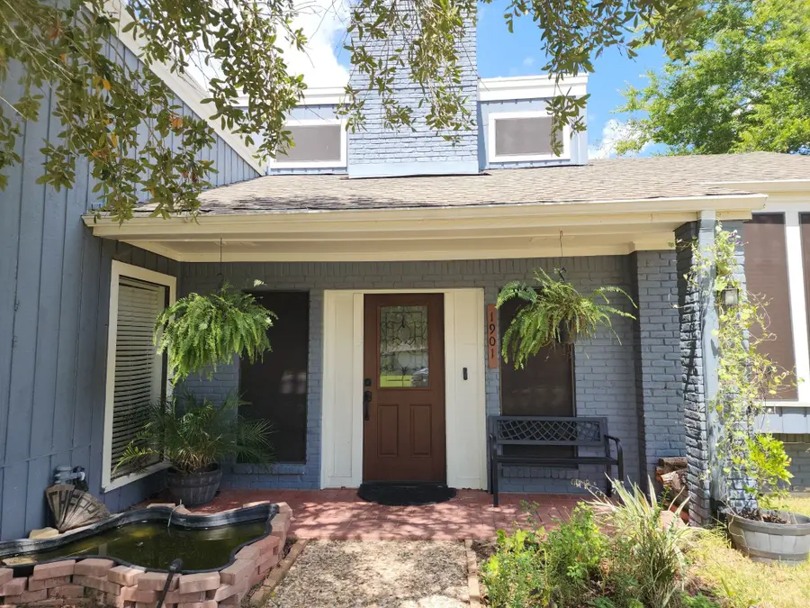 1901 Comal Circle, College Station, TX 77840 - #2