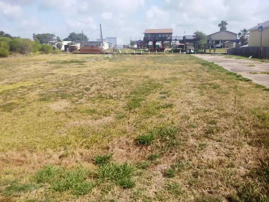 94 Neptune, Sargent, TX 77414 - Image #2