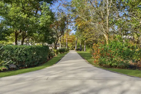 211 Timberwilde Lane, Houston, TX 77024