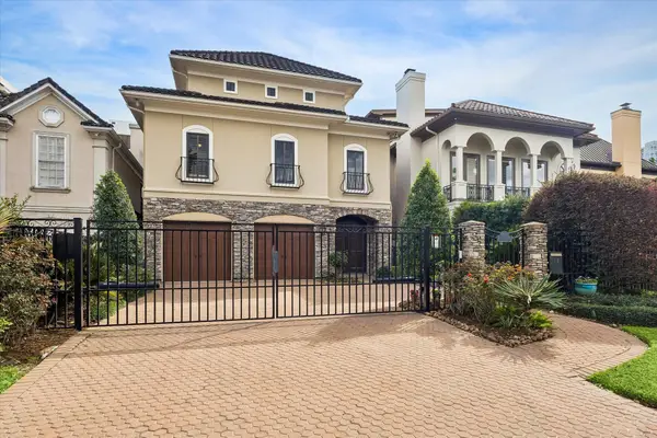 52 Briar Hollow Lane #E, Houston, TX 77027