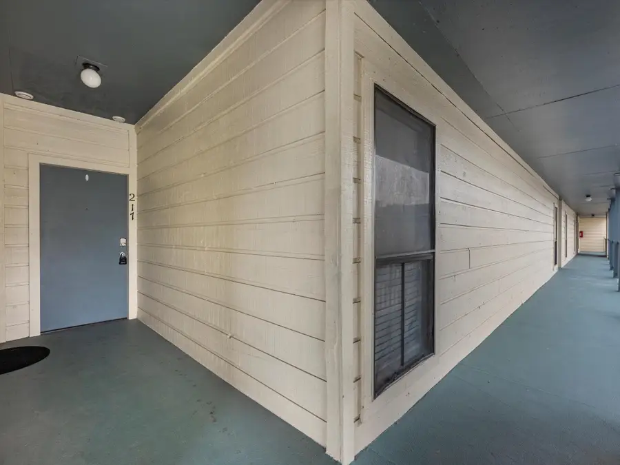 4001 Nasa Parkway #217, Seabrook, TX 77586 - Image #2