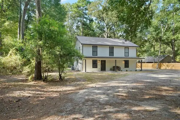 287 Blue Lake Drive, Huffman, TX 77336