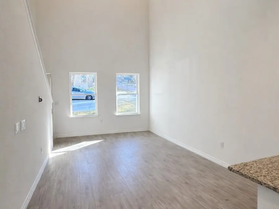 16984 Kempwood, Montgomery, TX 77316 - Image #2