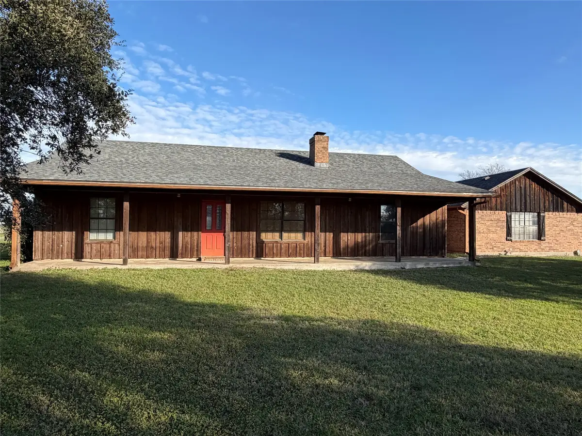 1887 Eastridge Lane, Madisonville, TX 77864 - Image #1