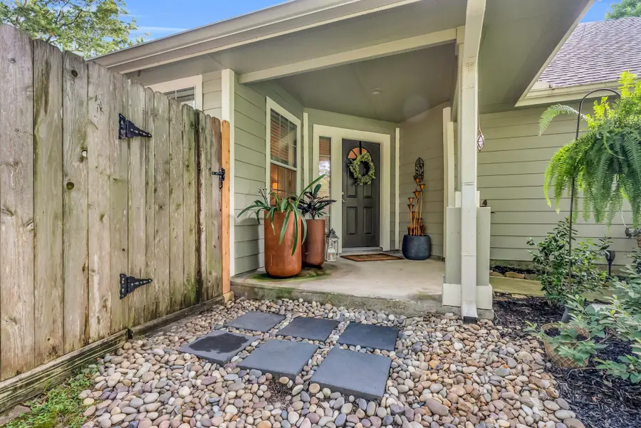 3 Darlinghurst Drive, Conroe, TX 77384 - #3