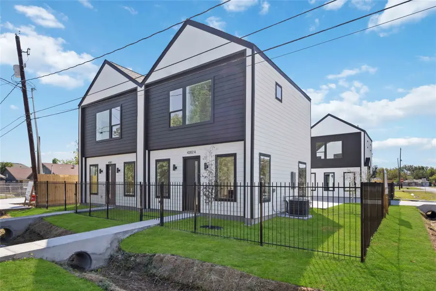 4202 Kewanee Street #A-D, Houston, TX 77051 - Image #3