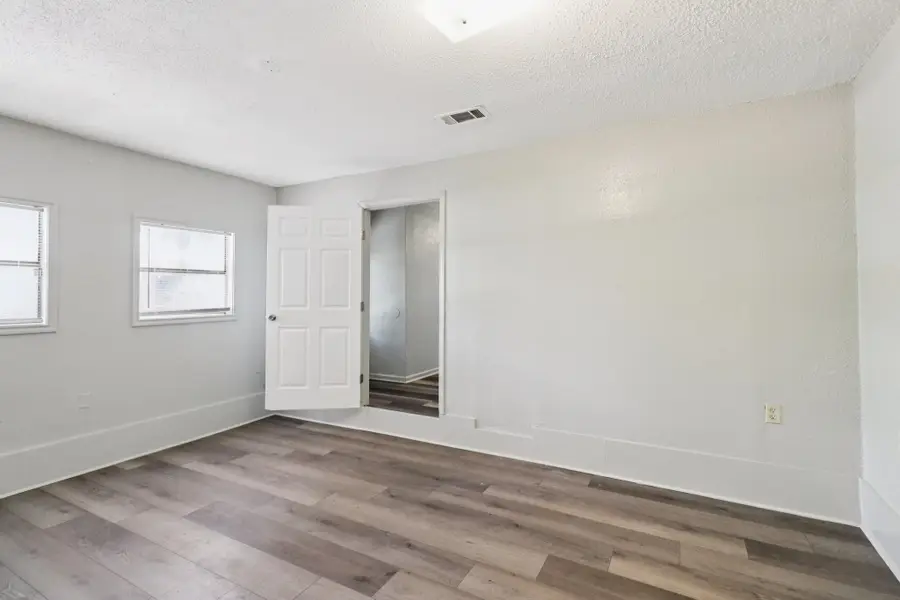 1915 Little Street, La Marque, TX 77568 - Image #3