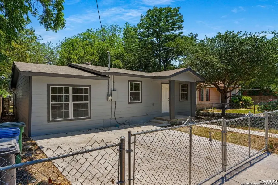 512 Vickers Avenue, San Antonio, TX 78211 - Image #3