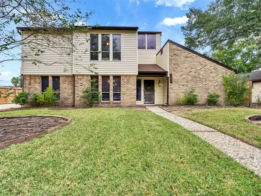 15703 Crestbrook Drive, Houston, TX 77059 - Image #2