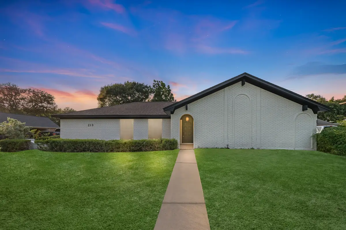 213 Westview Drive, Sealy, TX 77474 - Image #1