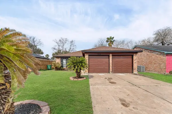 3218 Wuthering Heights Drive, Houston, TX 77045