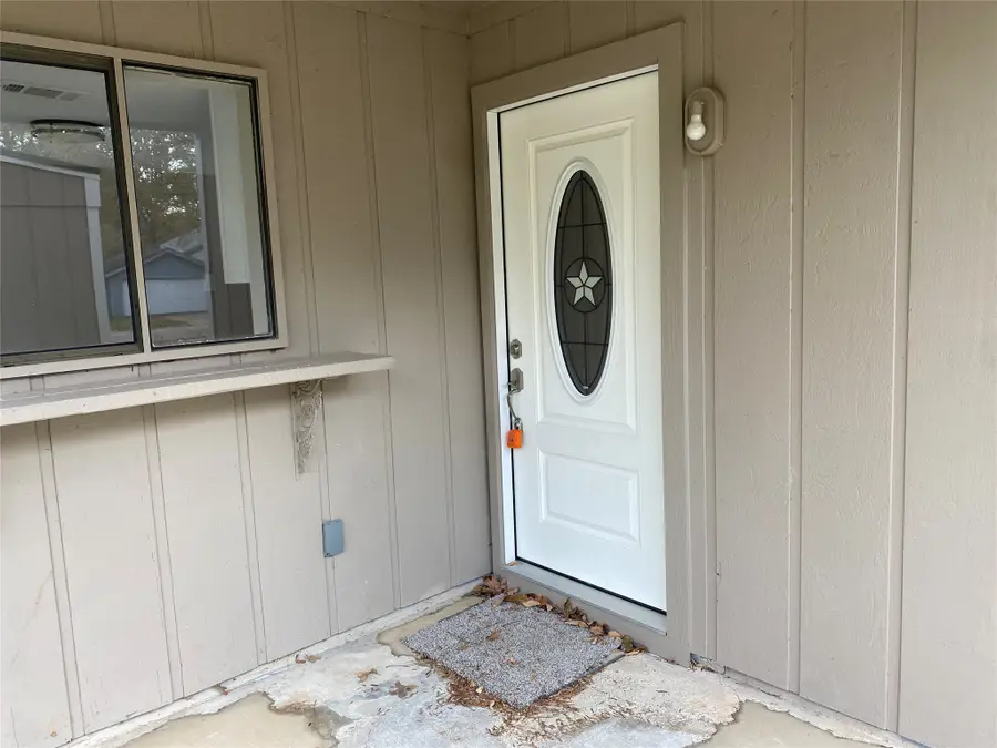 26620 Orchid Court, Huntsville, TX 77320 - Image #2