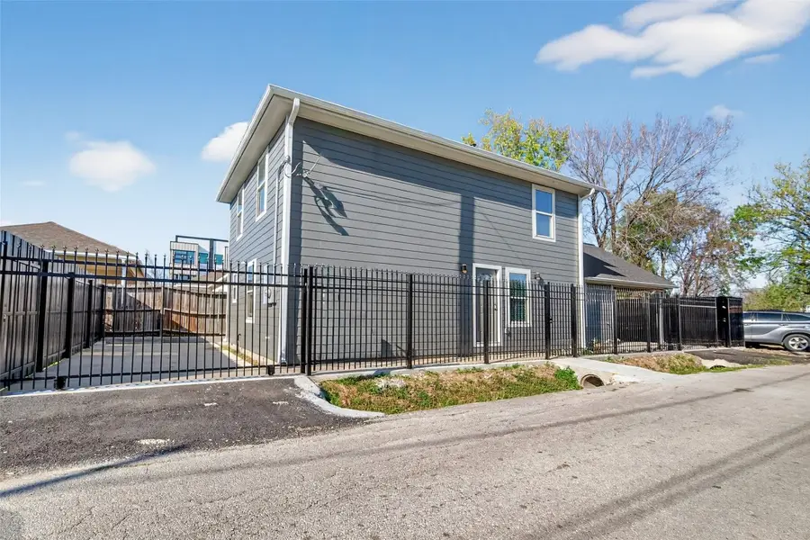 3107 Martha Street, Houston, TX 77026 - #2