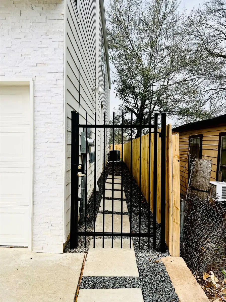 6804 Foster Street, Houston, TX 77021 - Image #2