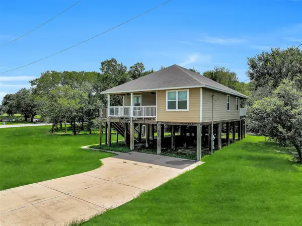 11930 Bastrop Beach Road, Angleton, TX 77515