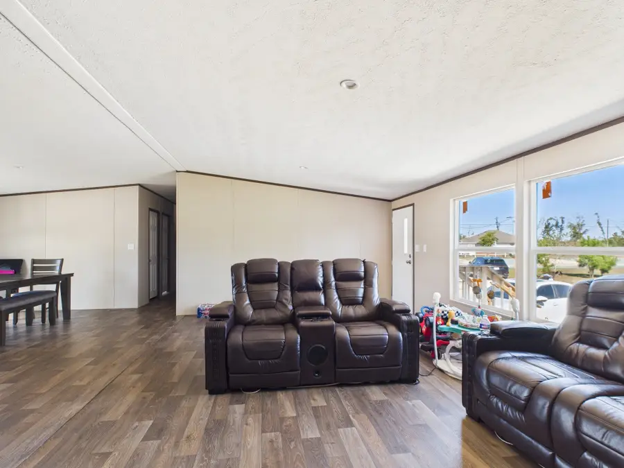 1016 Exotic Pine Street, Huffman, TX 77336 - Image #3