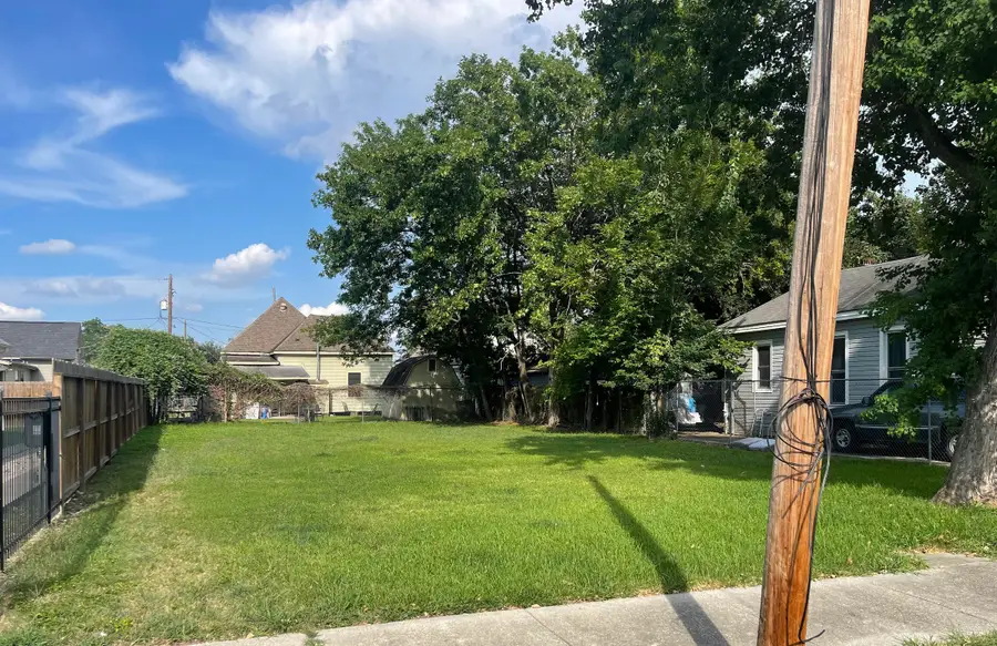 2114 Chestnut Street, Houston, TX 77009 - Image #3