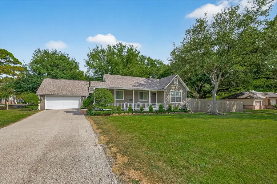 213 N 4th Street, Highlands, TX 77562 - Image #3