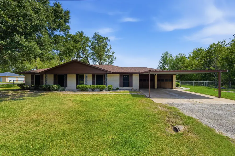 16111 Clarence Street, Needville, TX 77461 - #2