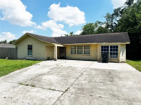 5950 Southlark Street, Houston, TX 77033