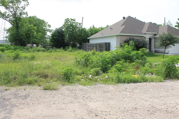 5105 Amy Street, Houston, TX 77028