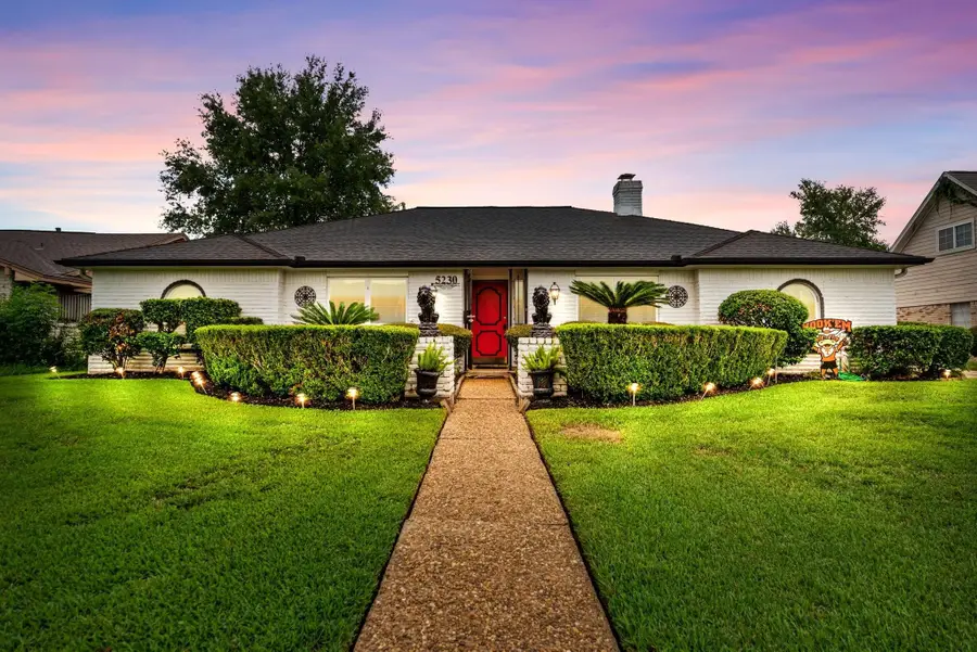 5230 Cripple Creek Court Se, Houston, TX 77017 - Image #2