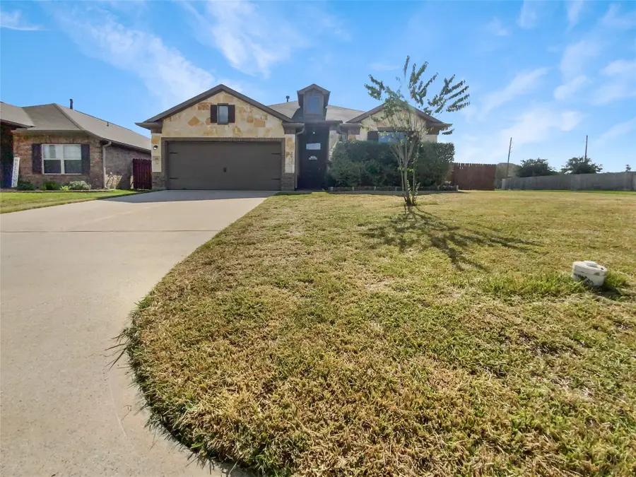332 Country Crossing Circle, Magnolia, TX 77354 - Image #2
