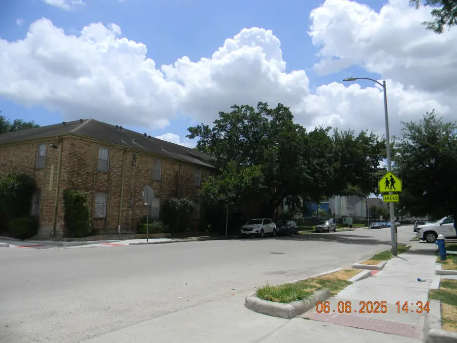 6401 Skyline Drive #37, Houston, TX 77057 - Image #2