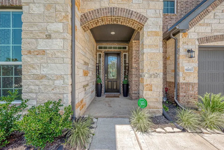 9207 Secretariat Lane, Monterey Belvieu, TX 77523 - Image #3